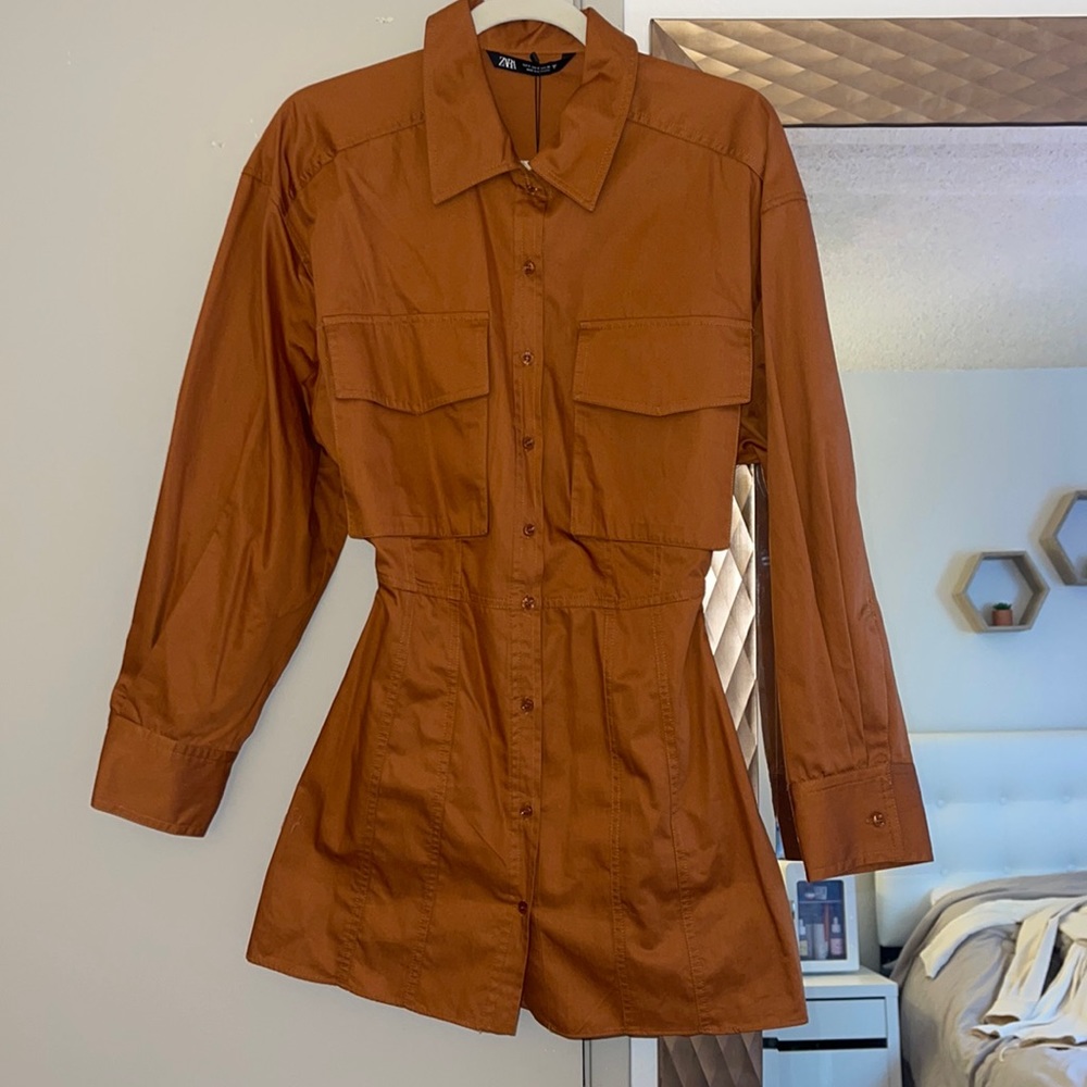 Open Back Button down shirt 🤍